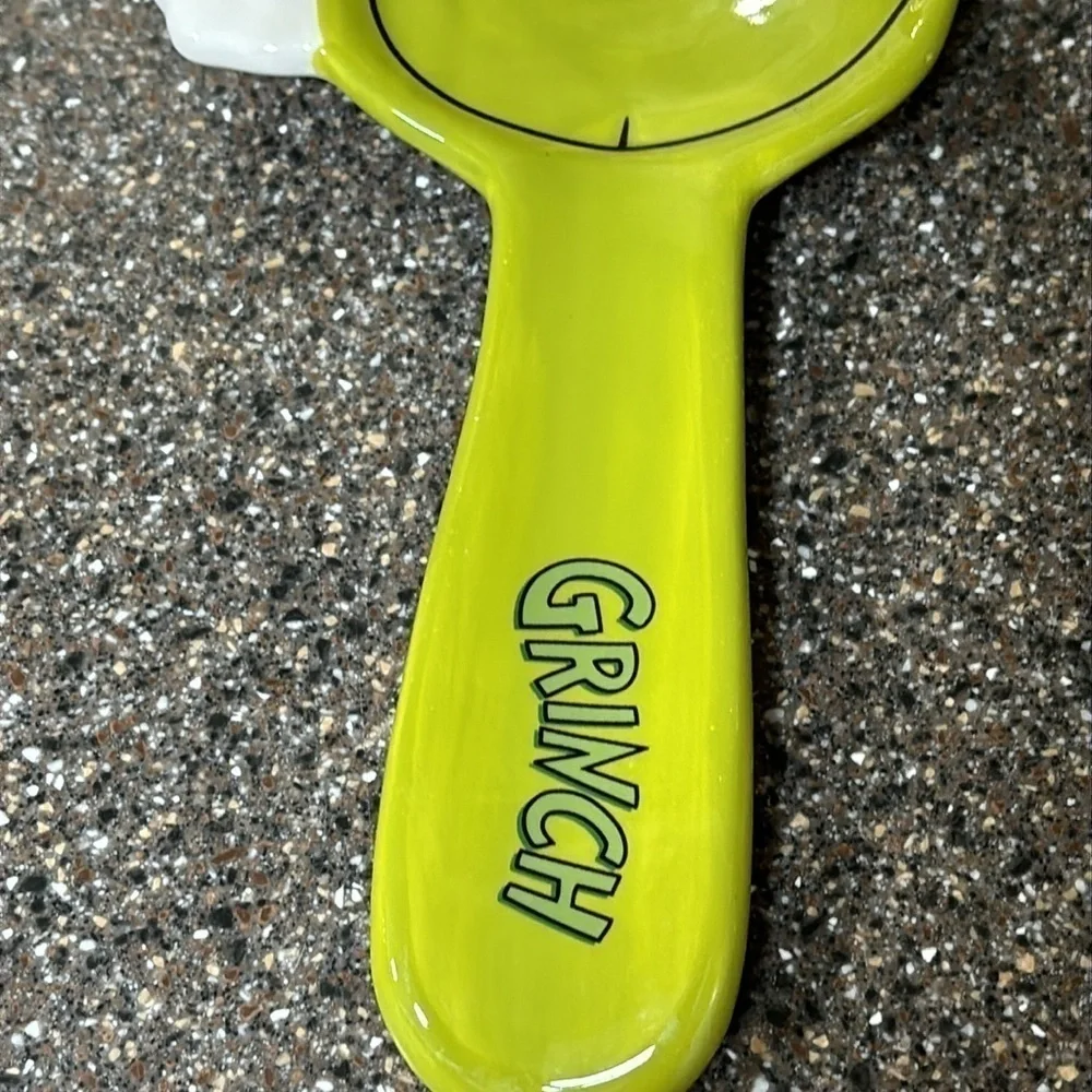NEW GRINCH IN SANTA HAT CERAMIC CHRISTMAS SPOON REST